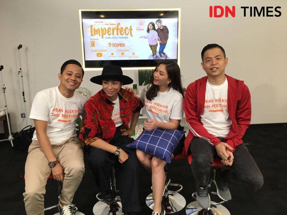 (dari ki-ka) Muhadlky Acho, Shareefa Danish, Jessica Mila, dan Ernest Prakasa saat main ke kantor IDN Media HQ, Gatot Subroto, Jakarta, pada 26 November 2019. IDN Times/Malika Nur