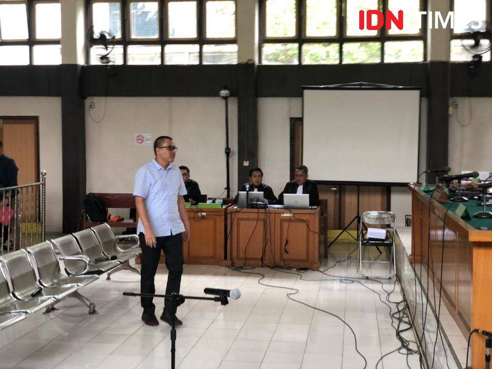 Terdakwa pemberi suap, Robi Okta Fahlevi Direktur PT Indo Paser (IDN Times/Rangga Erfizal)