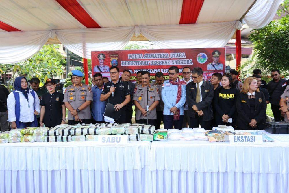 Polda Sumut memaparkan hasil tangkapan narkoba jaringan internasional (Dok.IDN Times/istimewa)