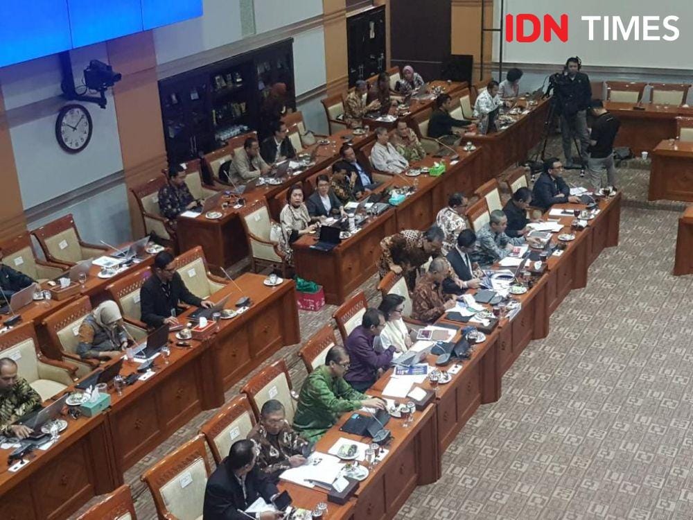 Komisi lll DPR menggelar Rapat Dengar Pendapat Komisi Pemberantasan Korupsi di Kompleks Parlemen DPR, Jakarta, Rabu (27/11) (IDN Times/Irfan Fathurohman)