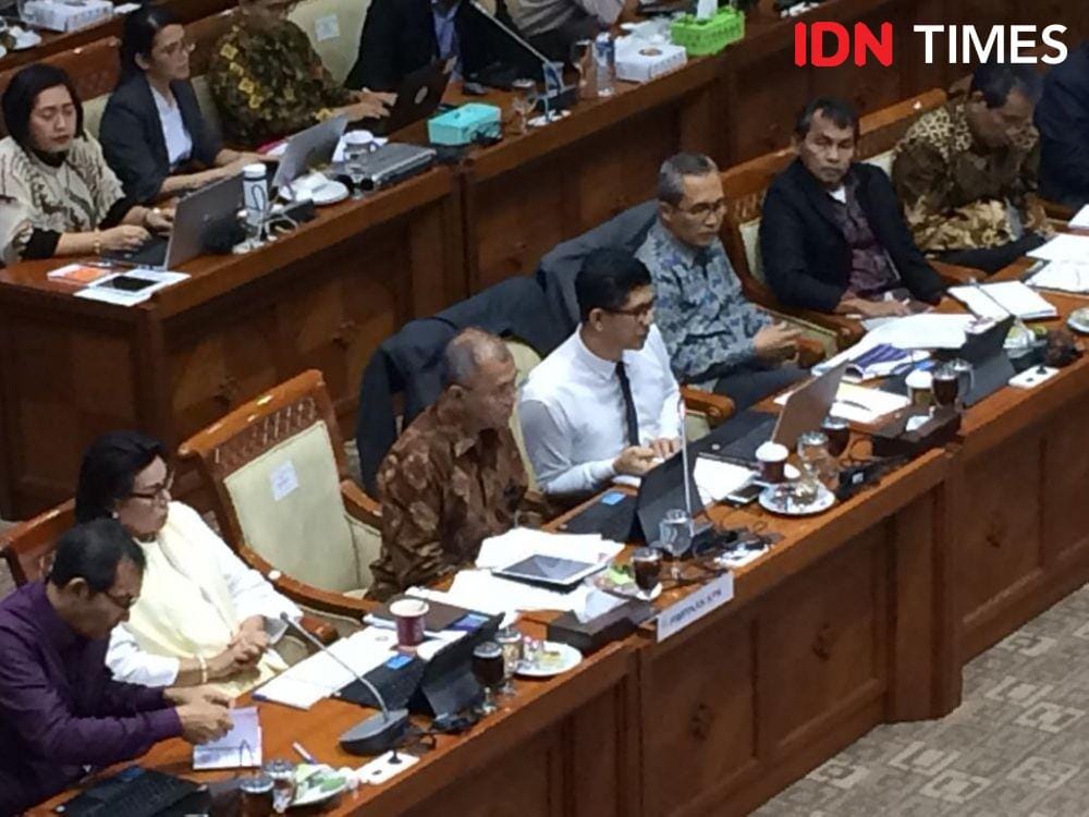 Komisi lll DPR menggelar Rapat Dengar Pendapat Komisi Pemberantasan Korupsi di Kompleks Parlemen DPR, Jakarta, Rabu (27/11) (IDN Times/Irfan Fathurohman)