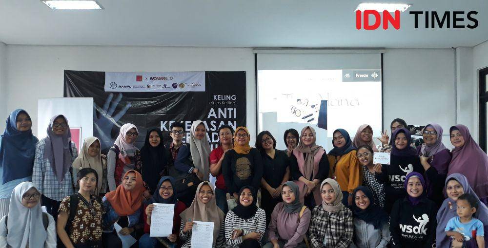 Kelas Keliling Anti Kekerasan Terhadap Perempuan Tema Toxic Relationship di UPN Surabaya. 27 November 2019.  IDN Times/Fajar Laksmita