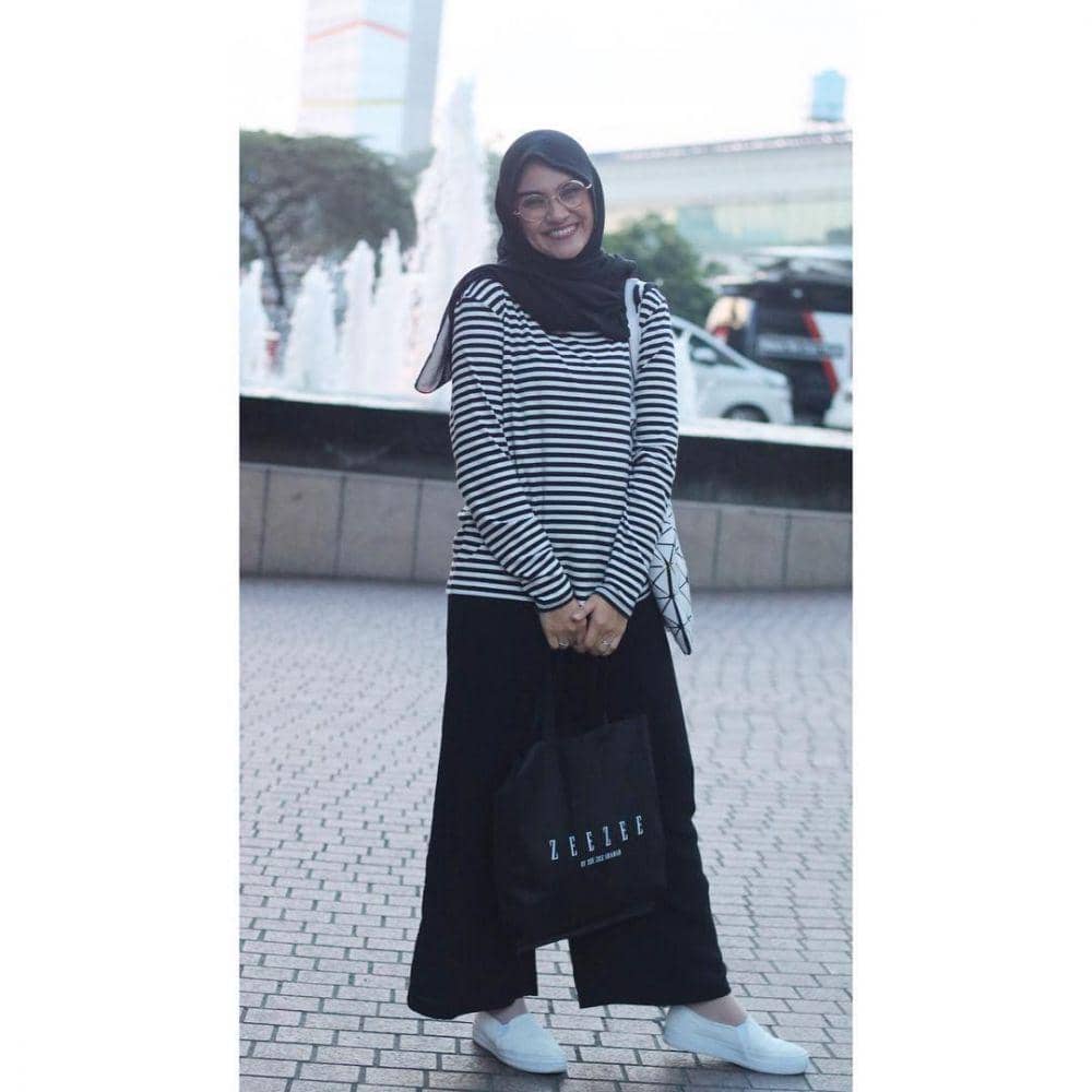 Instagram/zeezeeshahab