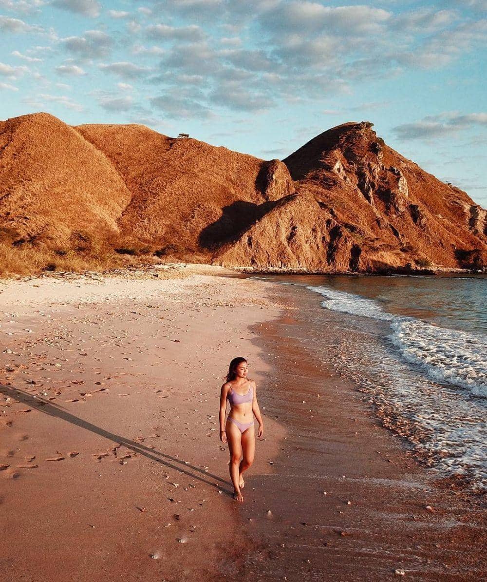 instagram.com/angelagilsha