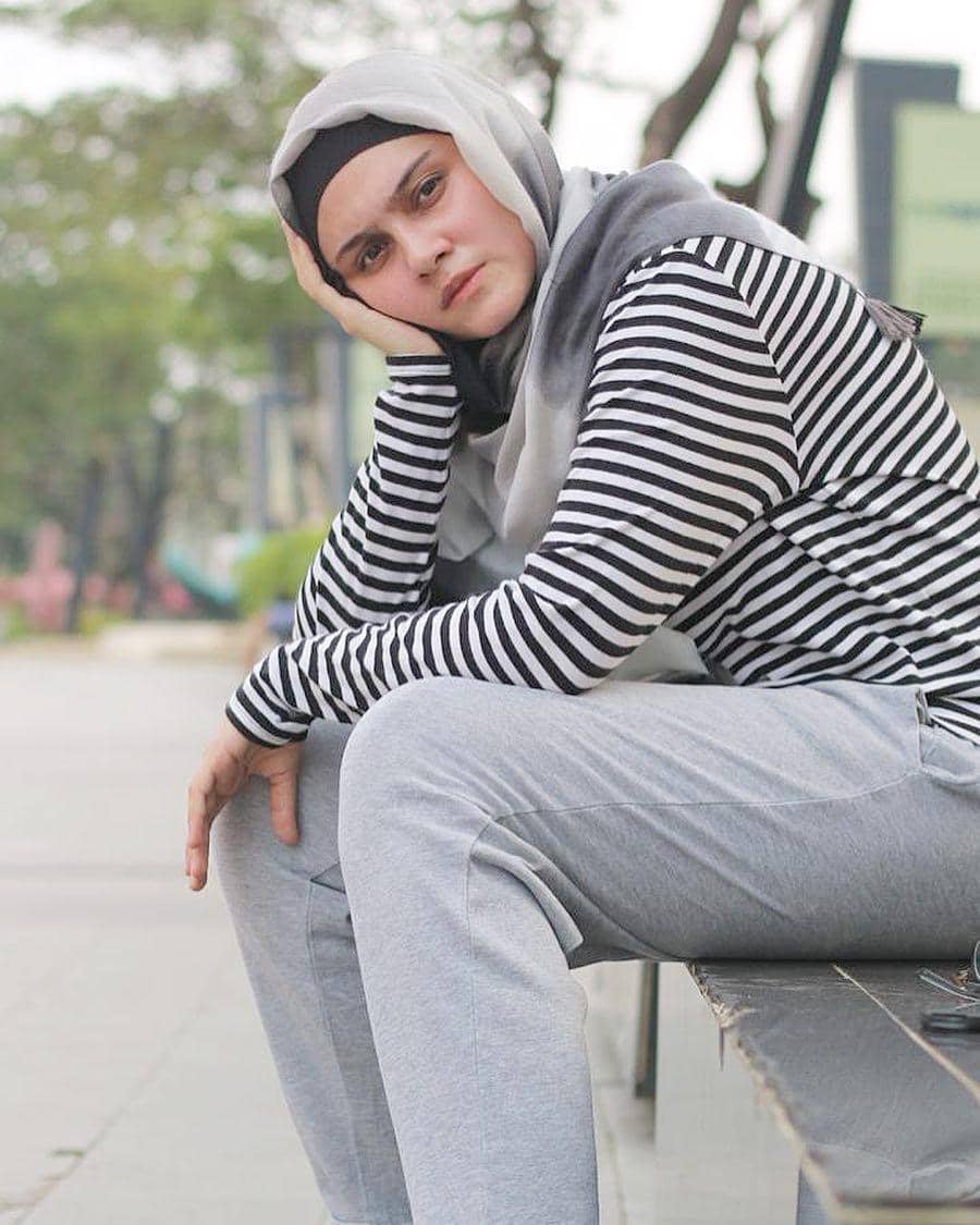 Instagram/zeezeeshahab