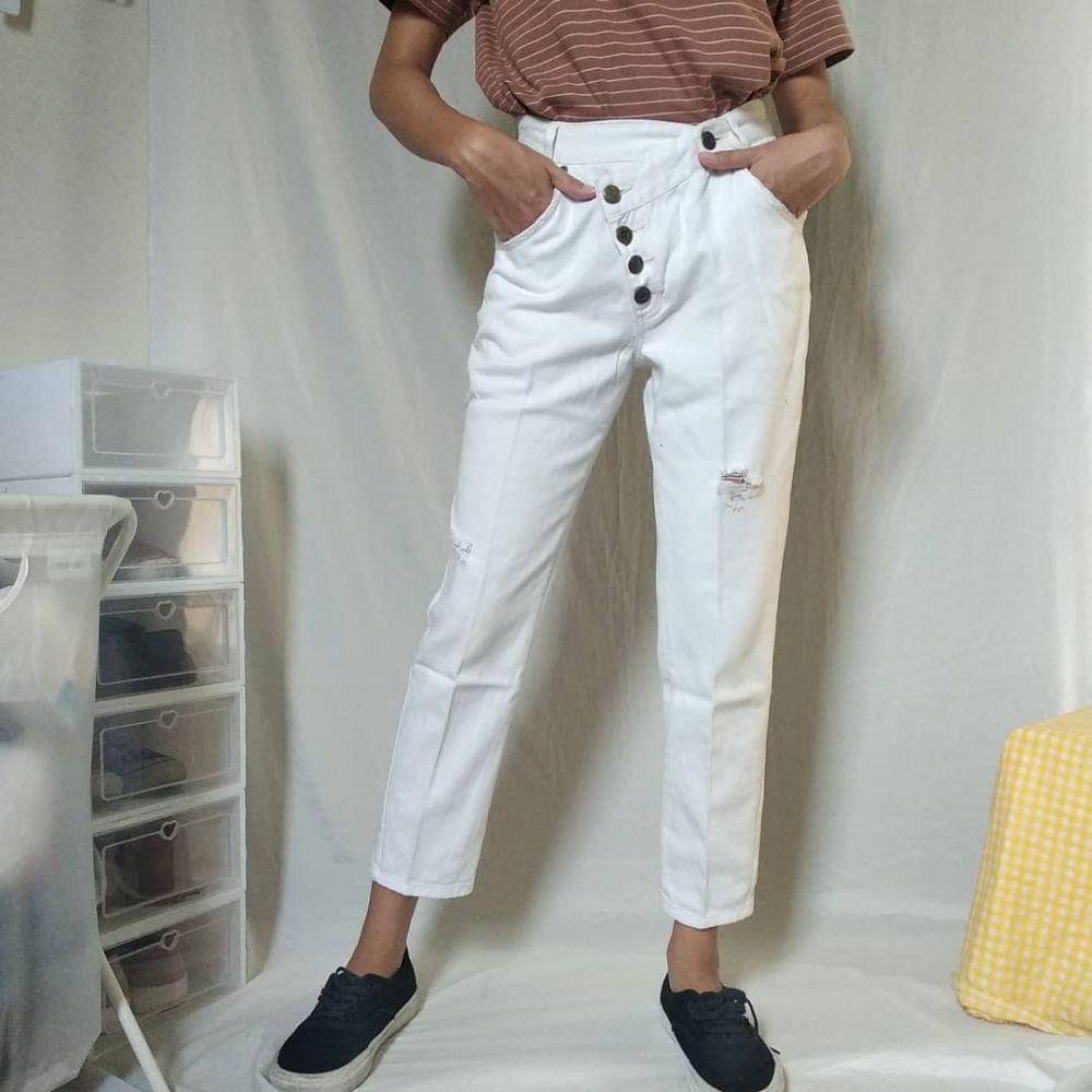 instagram.com/celanatartanku