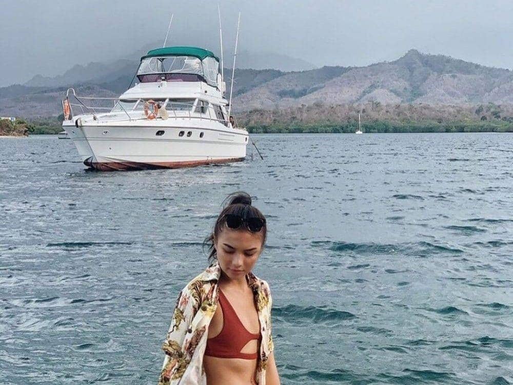 instagram.com/angelagilsha