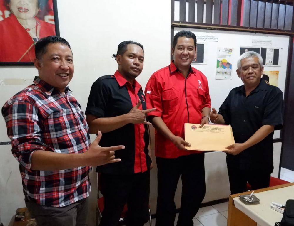 Cabub Sleman Supriyanto resmi daftar ke DPD PDIP DIY. IDN Times/Istimewa