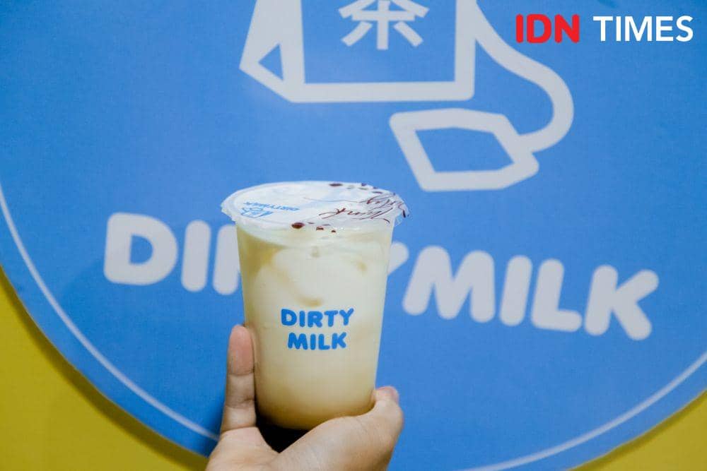 Dirty Milk dalam acara Bobalicious (27/11). IDN Times/Prila Arofani
