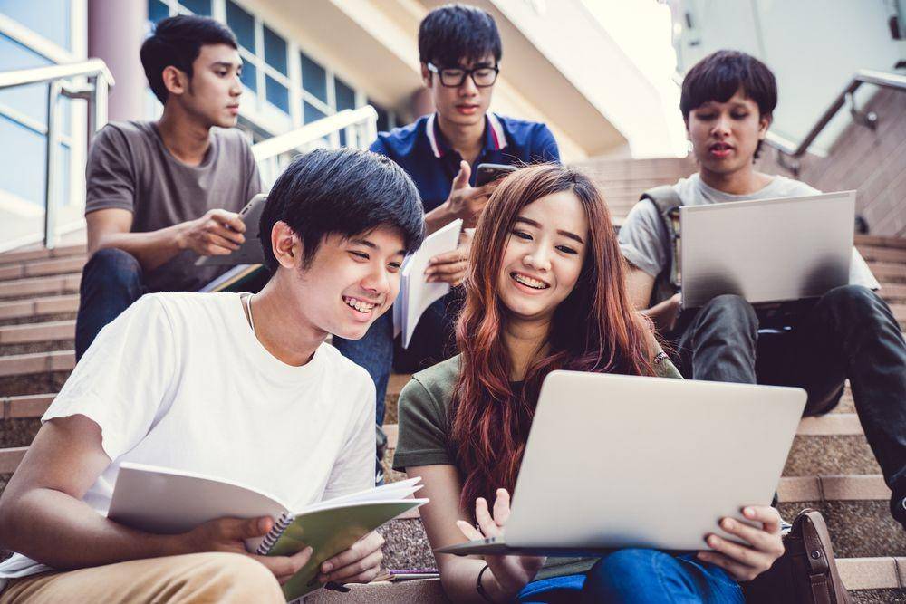 Shutterstock/PORTRAIT IMAGES ASIA BY NONWARIT