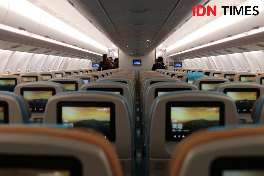 Economy Class Pesawat Garuda Airbus A330-900neo (IDN Times/Kevin Handoko)