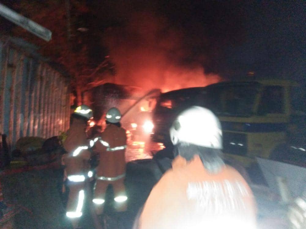 Kebakarandi kawasan Kenjeran, Kamis (28/11) dini hari. Dok. Dinas PMK Surabaya