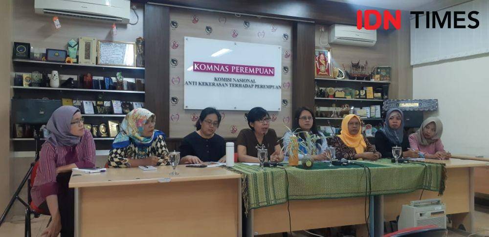Konferensi pers di Komnas Perempuan pada Kamis (28/11) (IDN Times/Margith Juita Damanik)