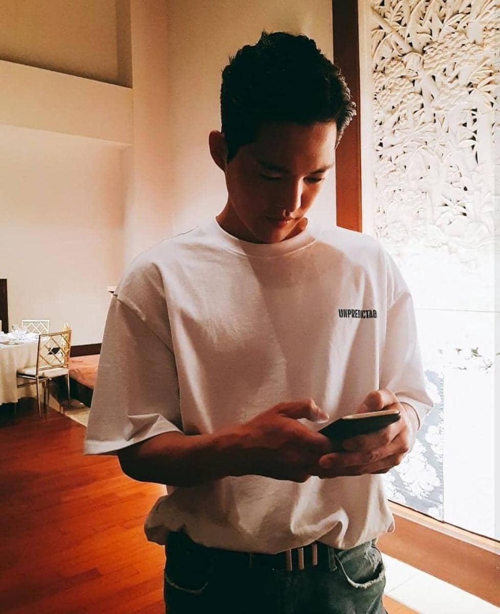 instagram.com/@kimgunwoogallery