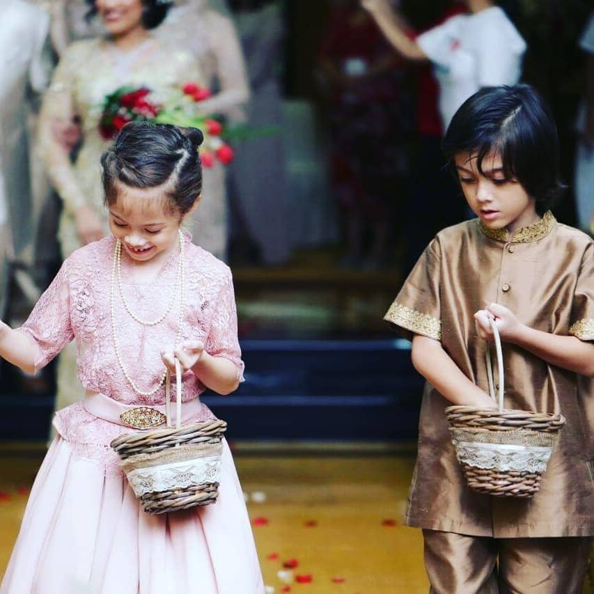 Instagram.com/ londonabigaildimitri/