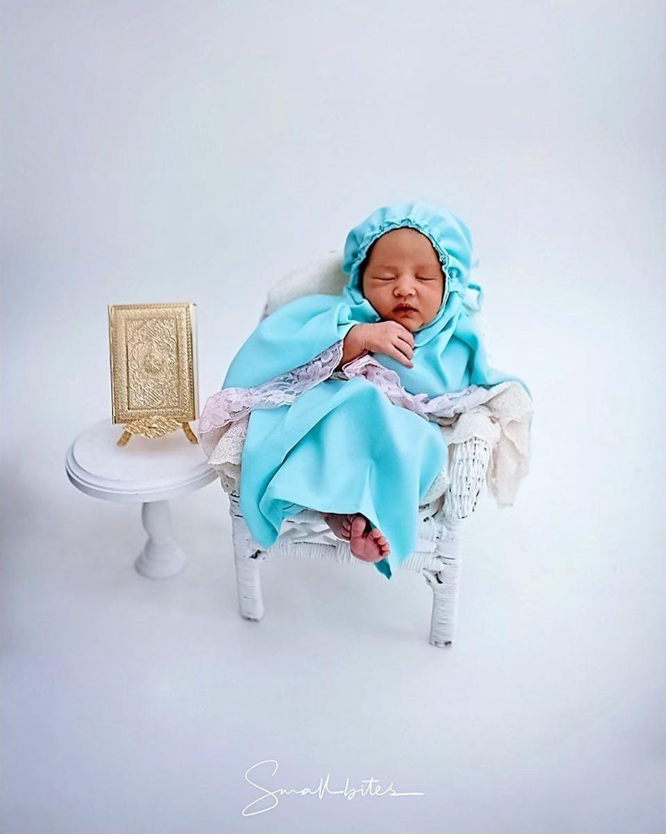 instagram.com/kartikaputriworld