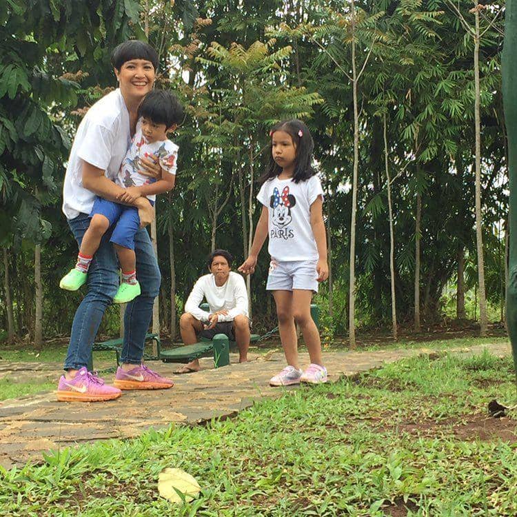 instagram.com/thehappyhutajulus