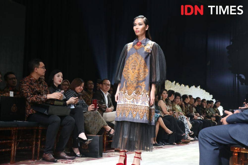 Iwan Tirta Private Collection 2020 Runaway. 28 November 2019. IDN Times/Geralda Talitha