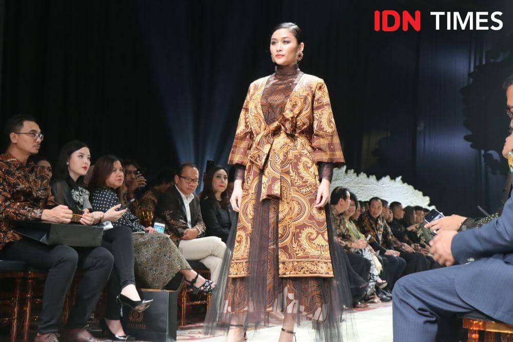 Iwan Tirta Private Collection 2020 Runaway. 28 November 2019. IDN Times/Geralda Talitha