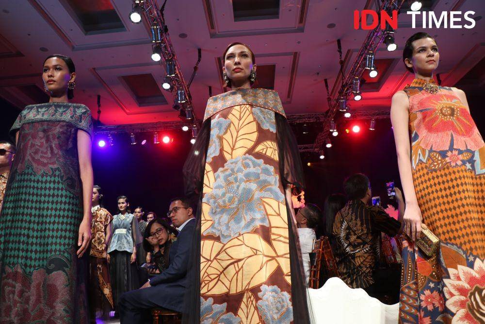 Iwan Tirta Private Collection 2020 Runaway. 28 November 2019. IDN Times/Geralda Talitha