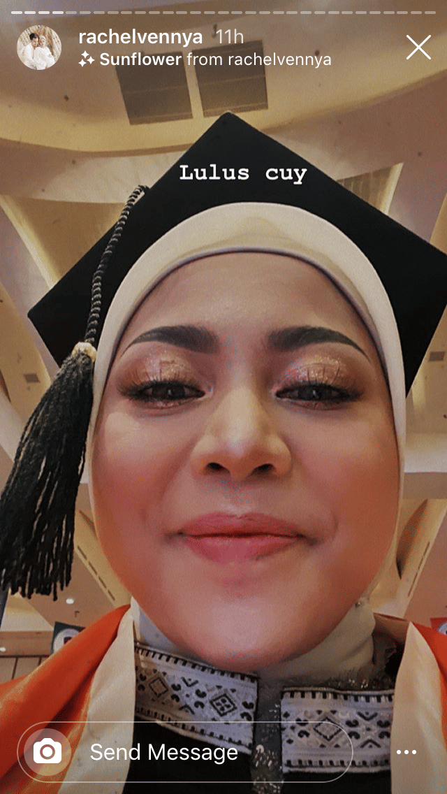 instagram.com/rachelvennya