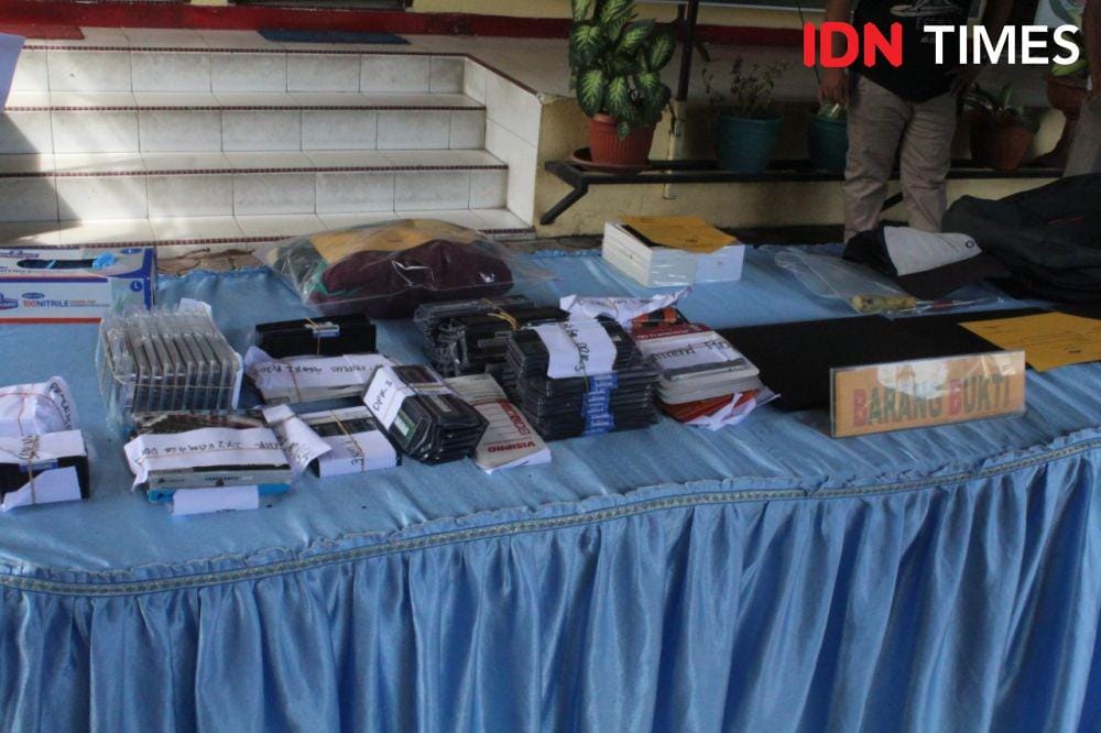 barang bukti hasil pembobolan toko di Siantar (IDN Times/Gideon Aritonang)