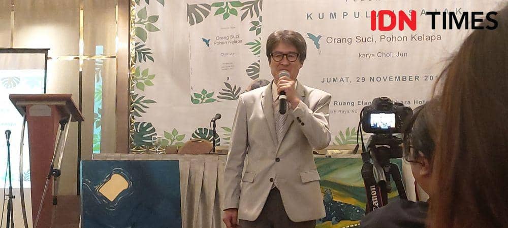 Choi Jun, penulis buku orang suci pohon kelapa. Hotel Ambhara. 29 November 2019. IDN Times/Geralda Talitha