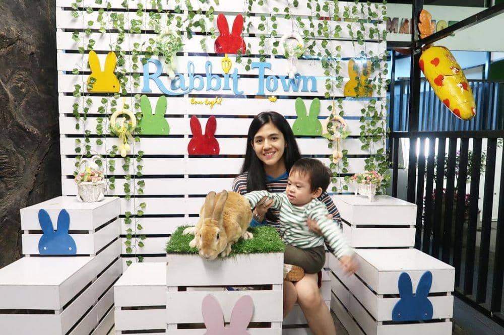 Instagram.com/kyriearnatama