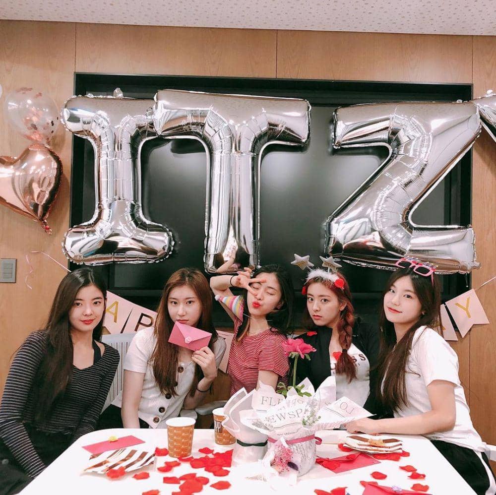 instagram.com/itzy.all.in.us