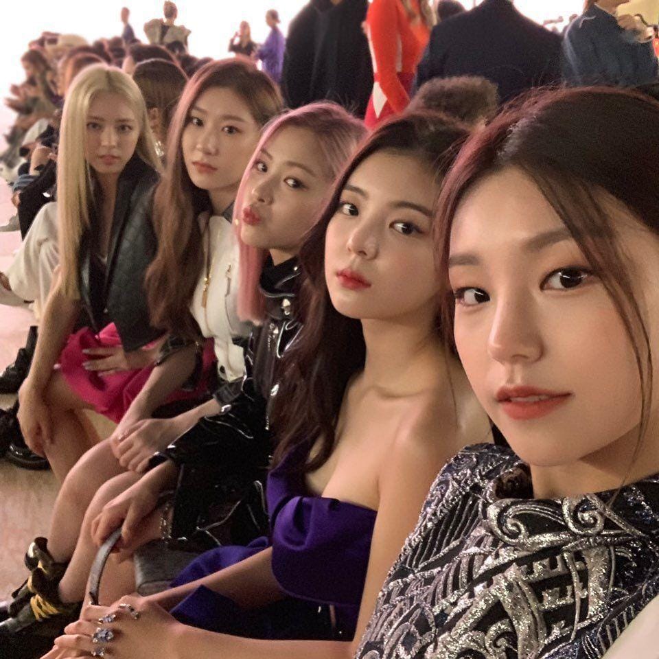instagram.com/itzy.all.in.us