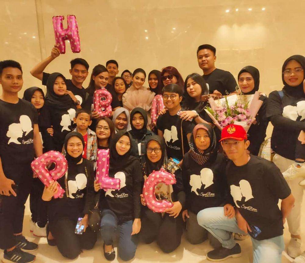 Instagram.com/princessyahrini__27
