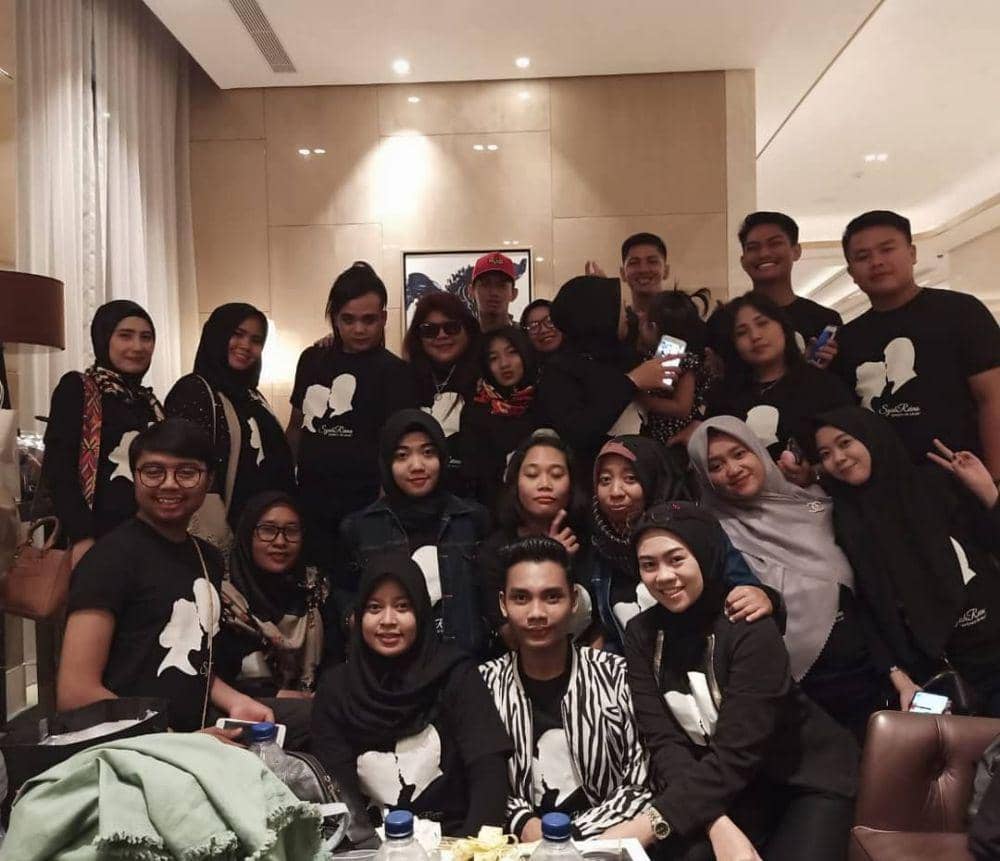 Instagram.com/princessyahrini__27