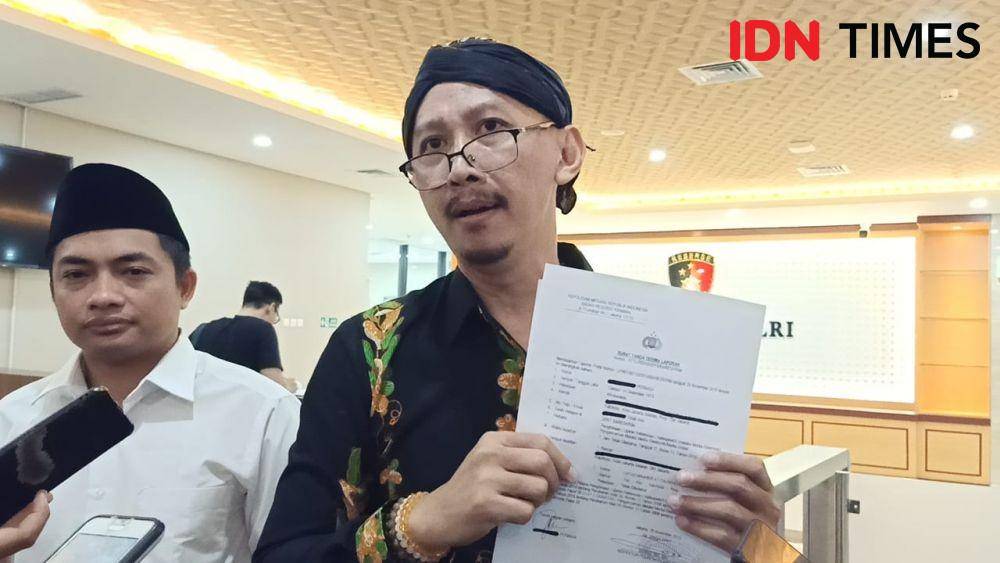 Abu Janda Laporkan Ustaz Maheer ke Polisi atas dugaan ancaman pembunuhan (IDN Times/Axel Jo Harianja)