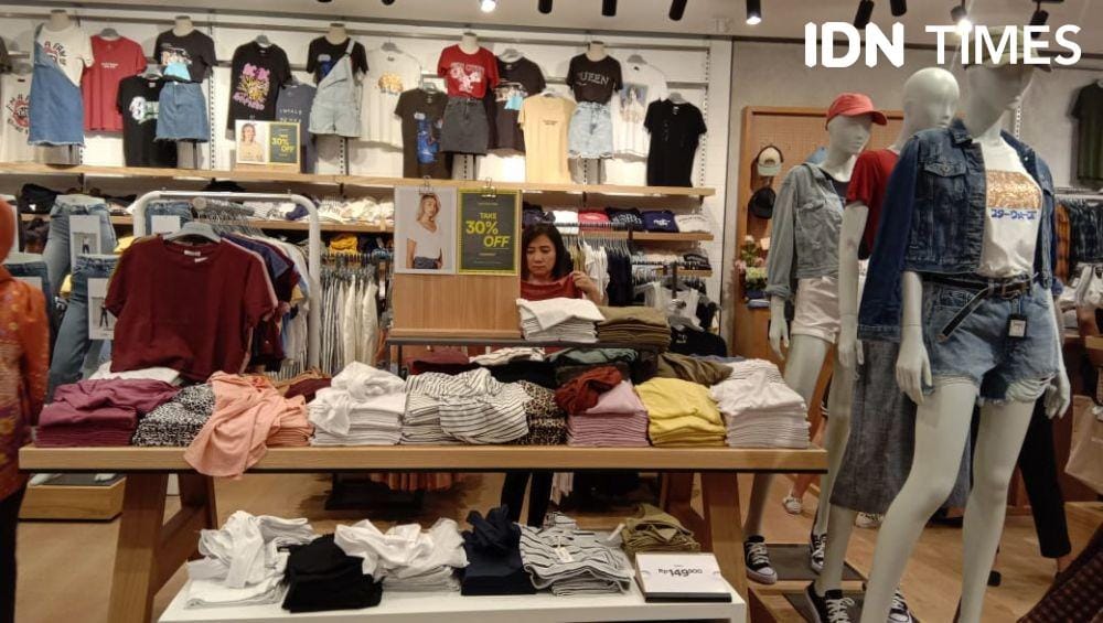 Ilustrasi mal (IDN Times/Indah Permata Sari)