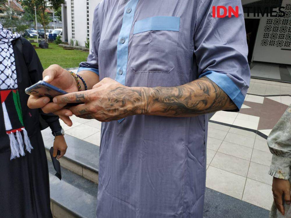 Ishaaq Mustaqim, pria Kanada yang memeluk Islam di Bandung (IDN Times/Galih Persiana)
