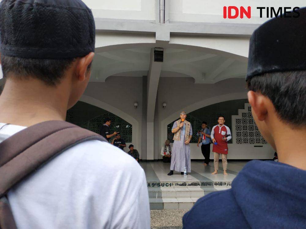 Ishaaq Mustaqim, pria Kanada yang memeluk Islam di Bandung (IDN Times/Galih Persiana)