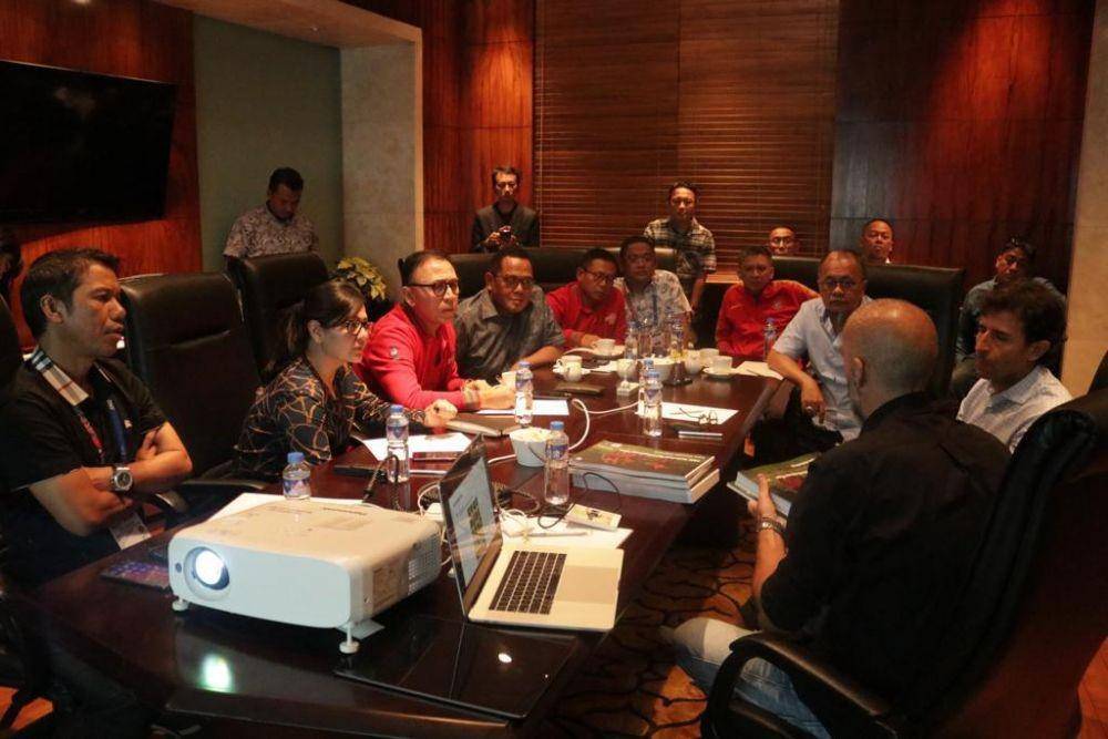 Luis Milla penuhi undangan PSSI untuk presentasi di Manila, Filipina. Pssi.org