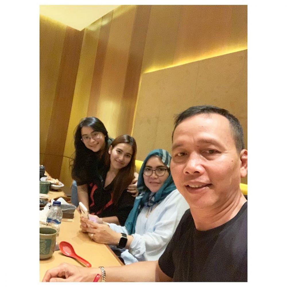 instagram.com/ayutingting92