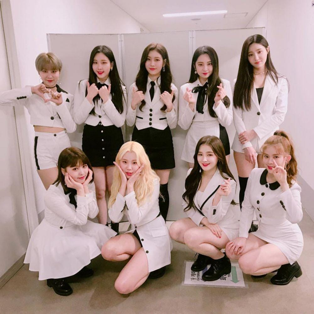 instagram.com/momoland_official