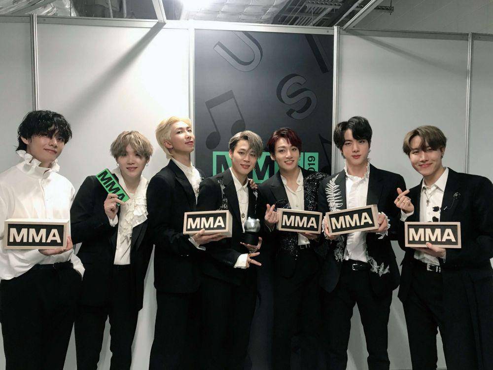 twitter.com/bts_bighit