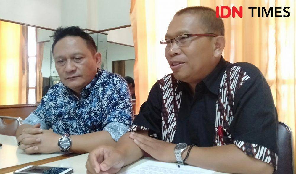Haryanto Ketua BPC Gapensi Kota Yogyakarta (kanan). IDN Times/Daruwaskita