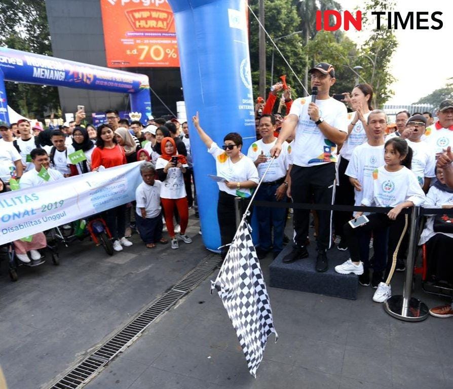 Kementerian Sosial Republik Indonesia menggelar jalan sehat yang diikuti 1.000 penyandang disabilitas di depan Gedung FX Senayan, Jakarta Selatan, Minggu (1/11)/ IDN Times Dini suciatiningrum