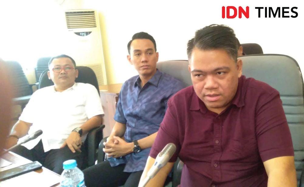 Wakil Ketua Banggar Sumsel, Giri Ramanda, usai Rapat pembahasan KUA PPAS APBD Sumsel 2020 di Ruang Banggar di skors, Sabtu (30/11)/IDN Times/Sidratul Muntaha