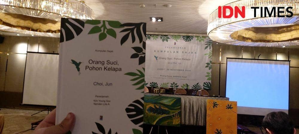 Buku Orang Suci Pohon Kelapa. Hotel Ambhara. 29 November 2019. IDN Times/Geralda Talitha