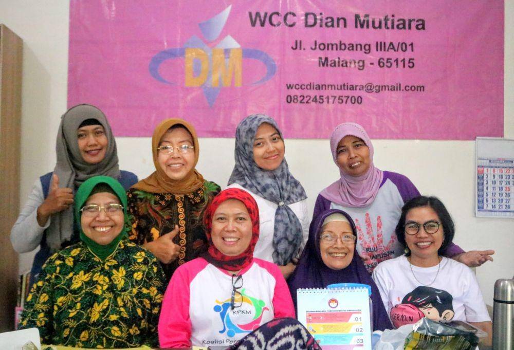 Sampai saat ini Retty Ratnawati terus berjuang untuk wanita. IDN Times/ Alfi Ramadana