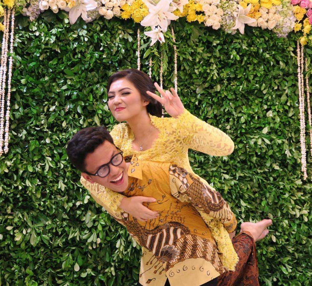 Instagram.com/tiarapangestika/