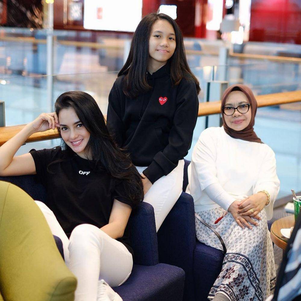 Instagram.com/ririnekawati