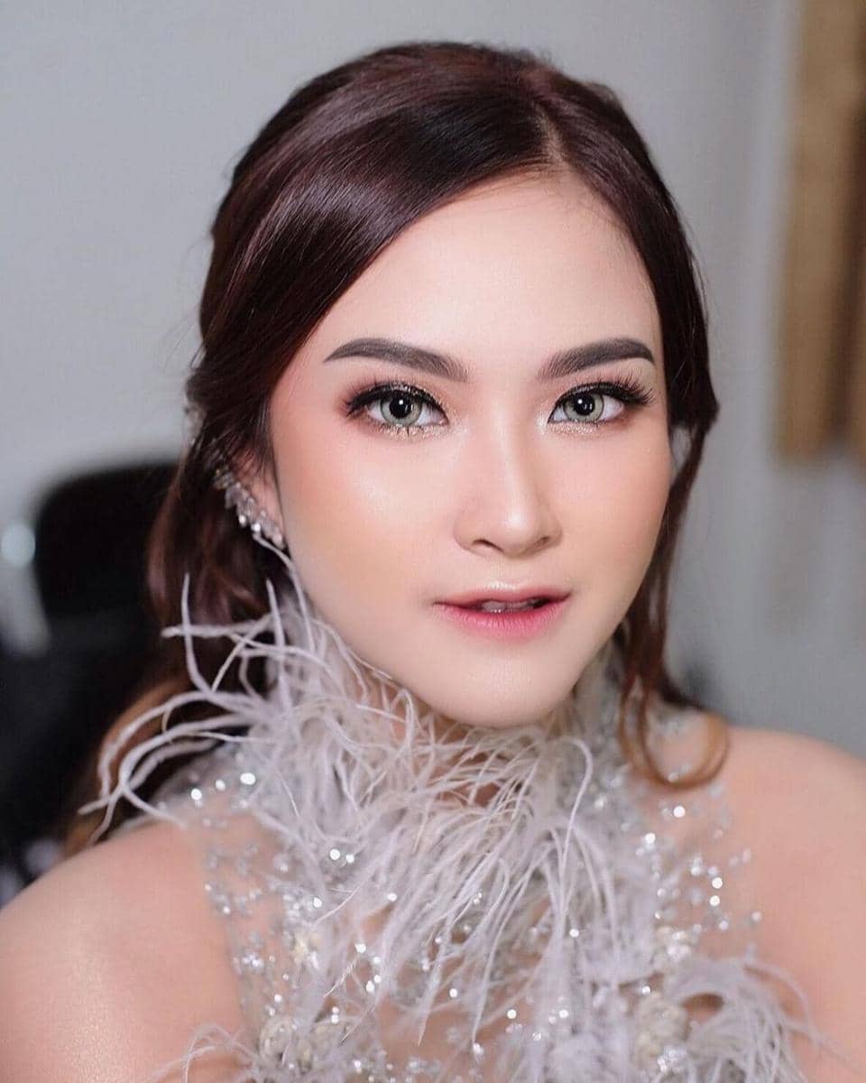 instagram.com/gabriellalarasati