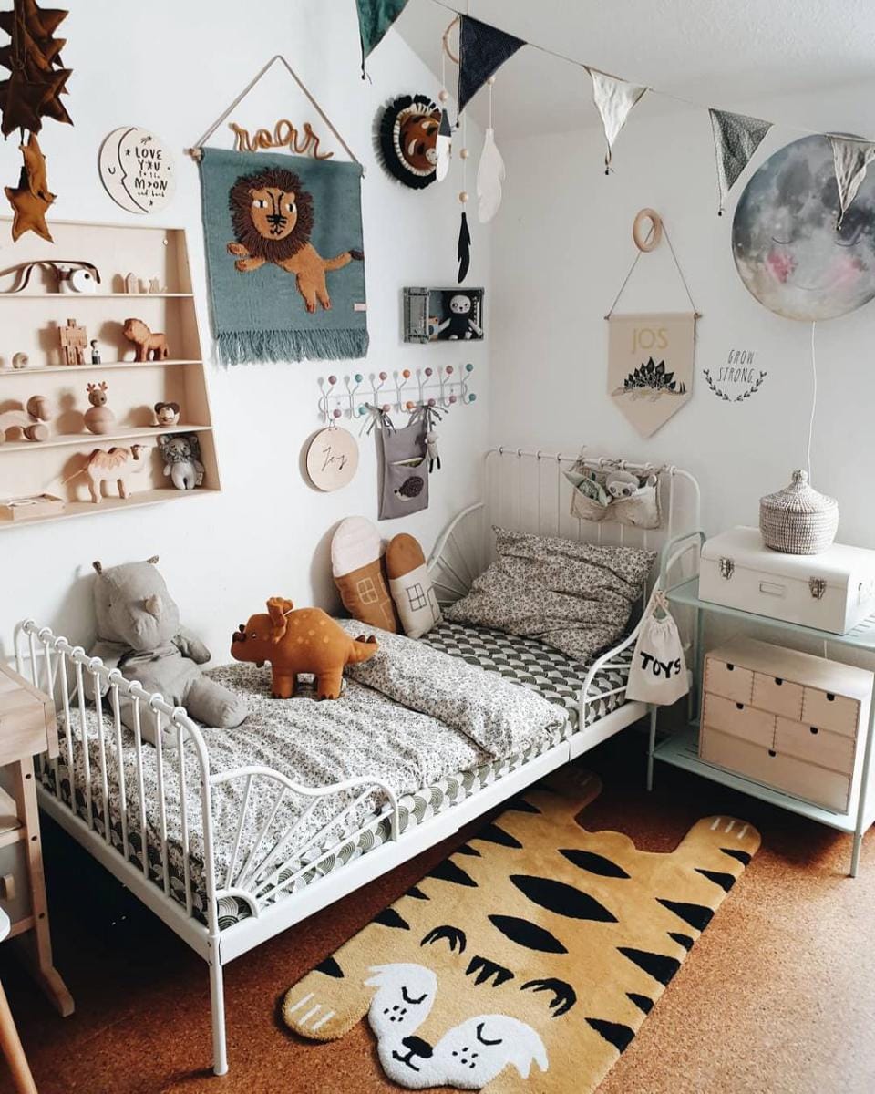 instagram.com/nynneetliloujos