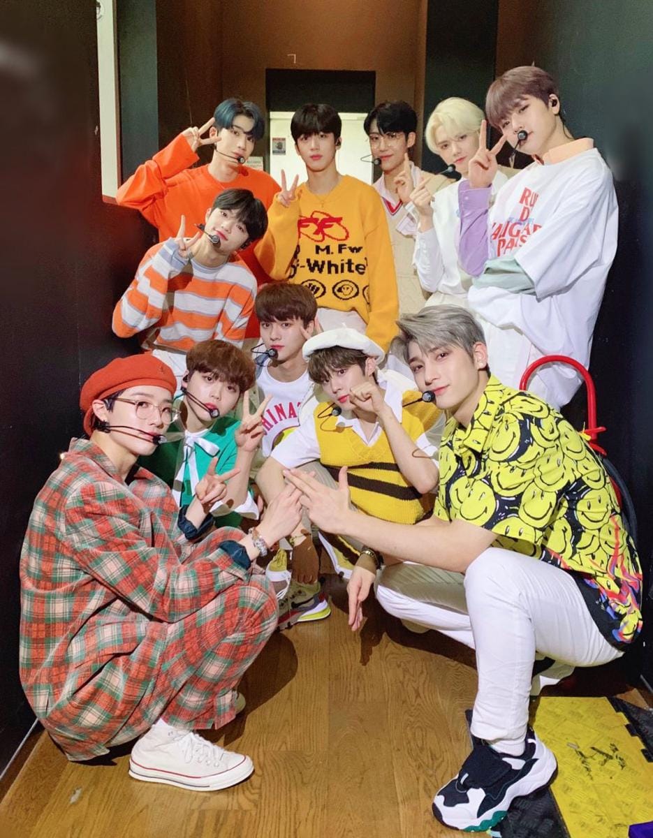 twitter.com/x1official101